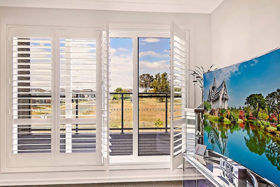 Shutters or Blinds: Which is Better?